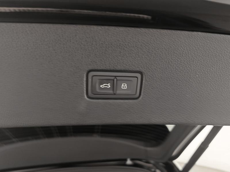 Audi Q8 TFSI e quattro 290 kW