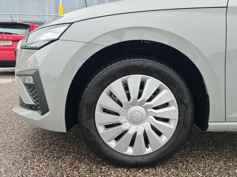 Škoda Scala Essence TSI