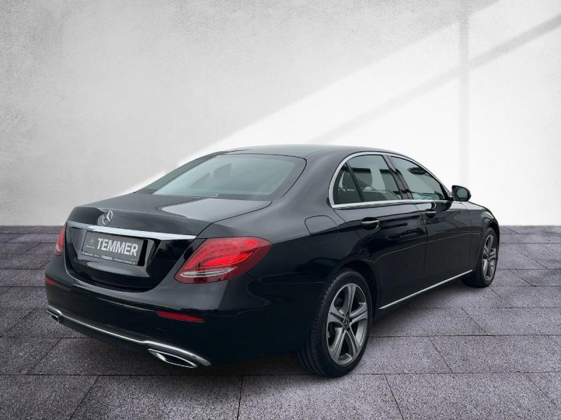 MERCEDES-BENZ E 200 d Limousine