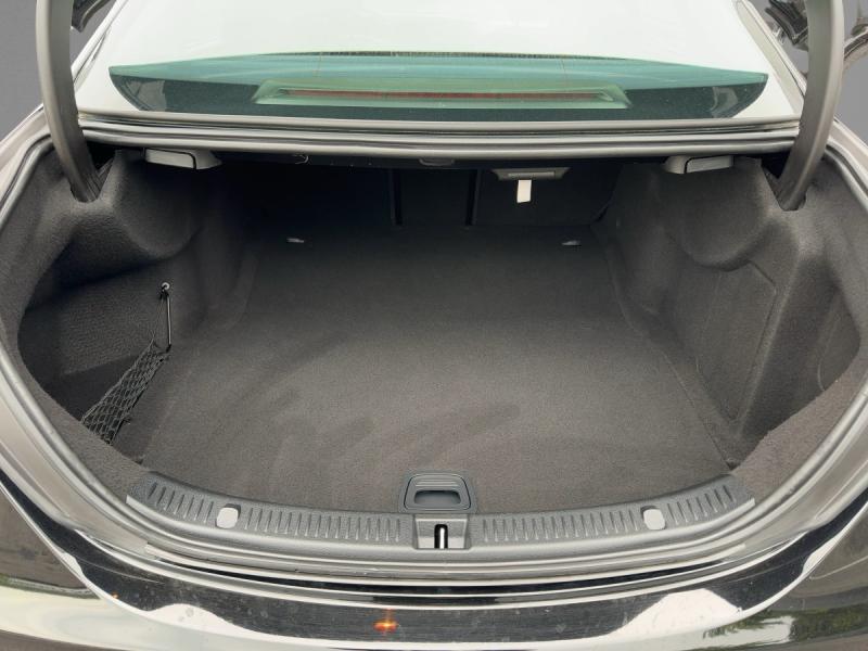 MERCEDES-BENZ E 200 d Limousine