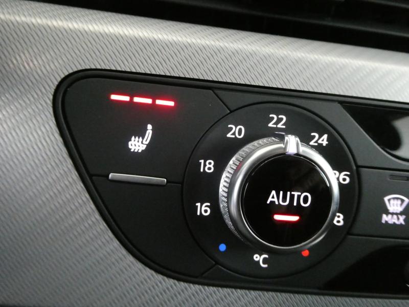 Audi A4 Avant 40 TDI quattro basis