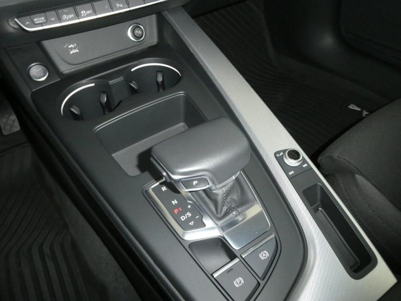 Audi A4 Avant 40 TDI quattro basis