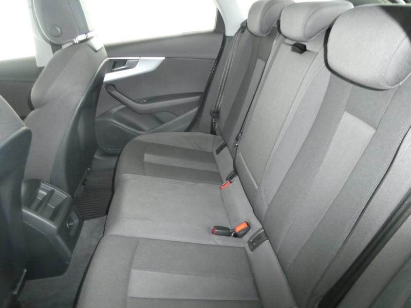Audi A4 Avant 40 TDI quattro basis