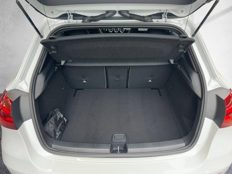 MERCEDES-BENZ A 180 AMG-Line