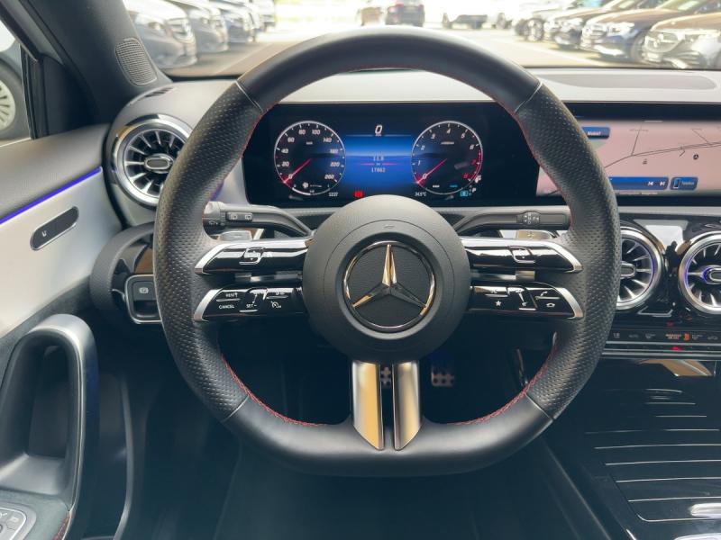 MERCEDES-BENZ A 180 AMG-Line
