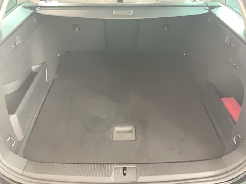 VW Passat Variant GTE