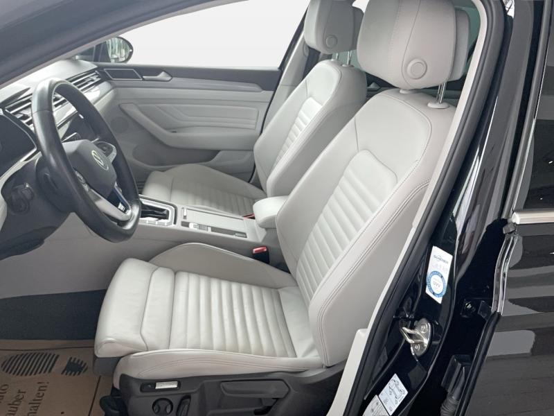 VW Passat Variant GTE