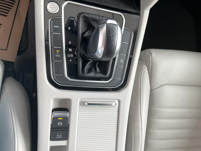 VW Passat Variant GTE