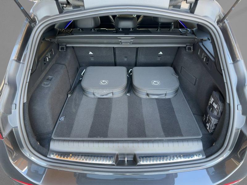 MERCEDES-BENZ C 300 de 4MATIC T NP € 81.204.-