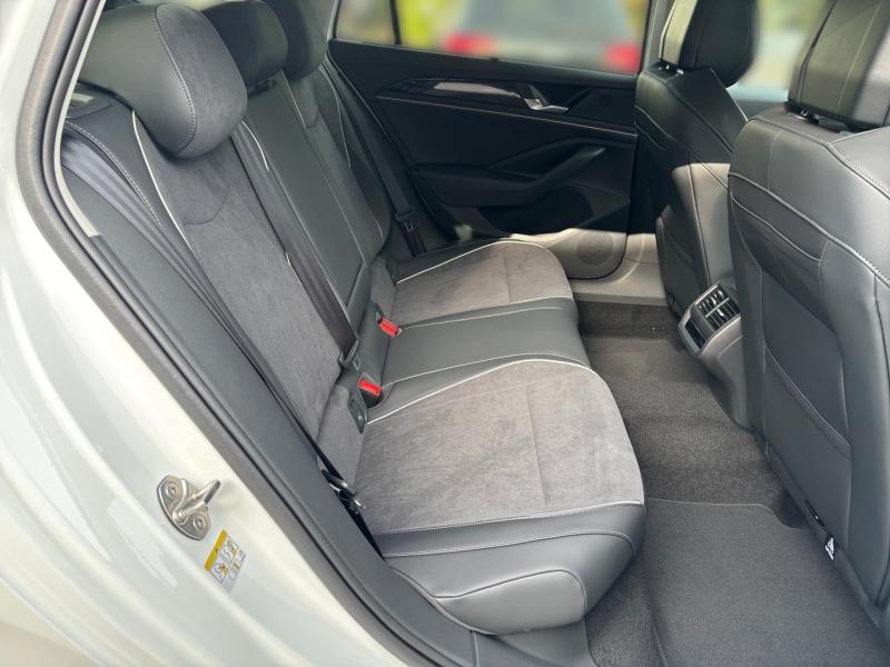 VW Passat Variant Business eHybrid 150kW