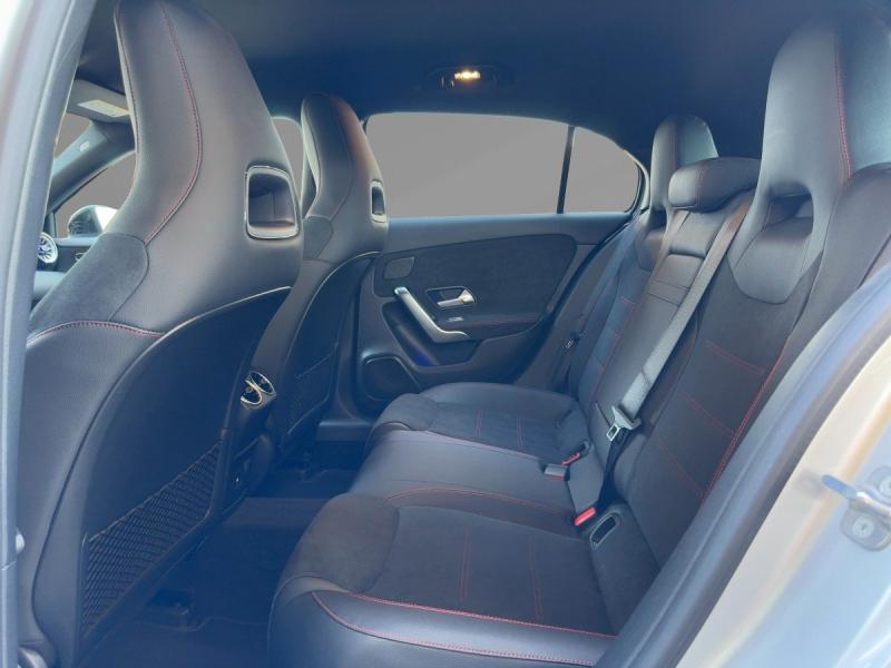 MERCEDES-BENZ A 220 4MATIC AMG-Line