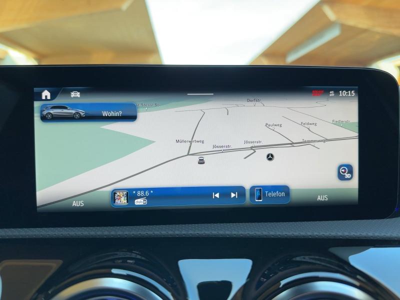 MERCEDES-BENZ A 220 4MATIC AMG-Line