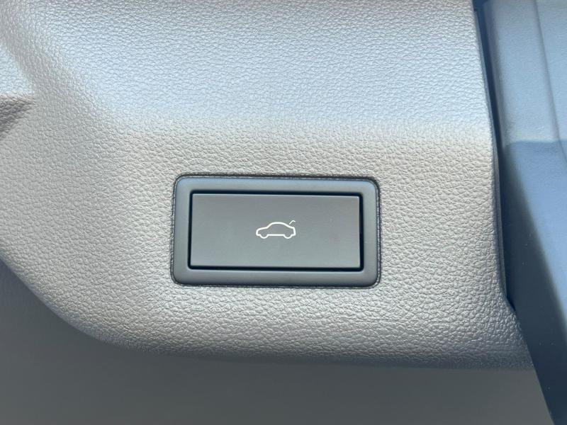 VW Multivan Business TDI