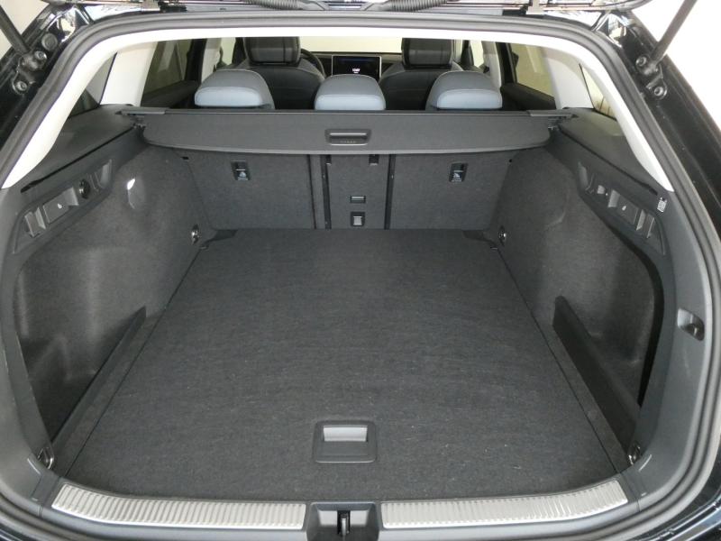 VW Passat Variant Business TDI DSG