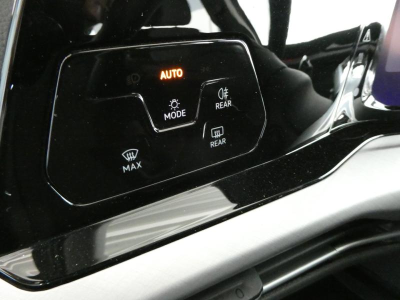 VW Golf Variant Life TDI