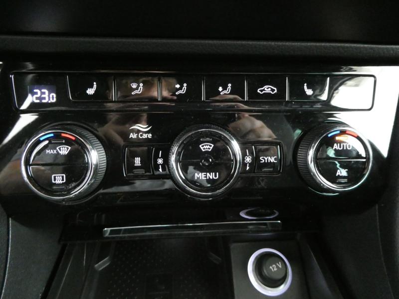 Škoda SUPERB Combi iV SPORTLINE DSG