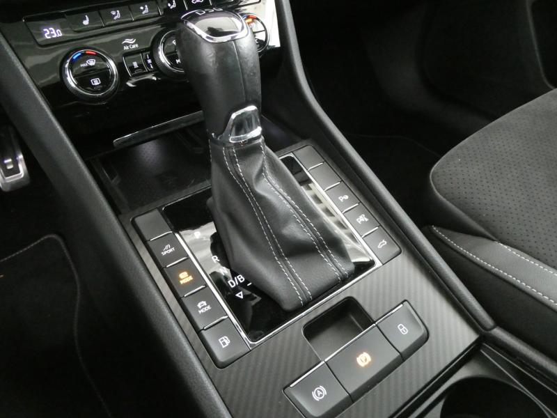 Škoda SUPERB Combi iV SPORTLINE DSG