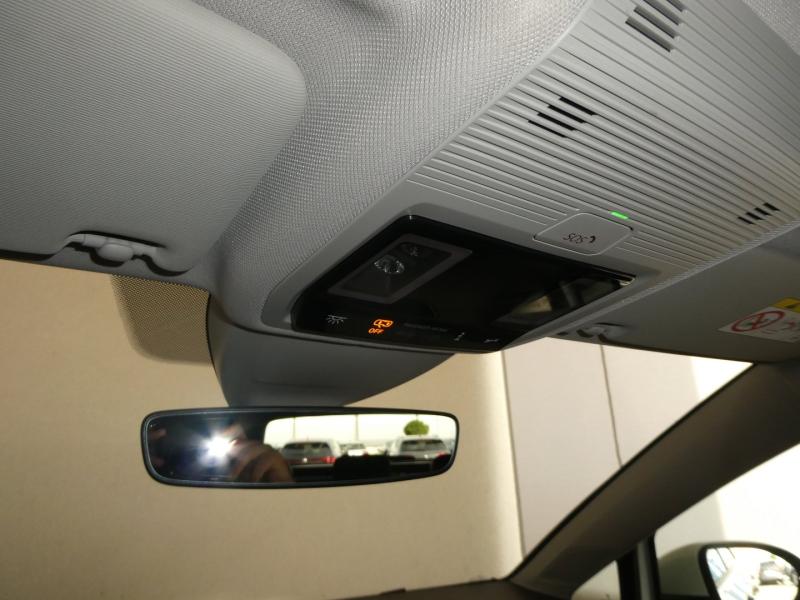 VW Golf Variant Life TDI