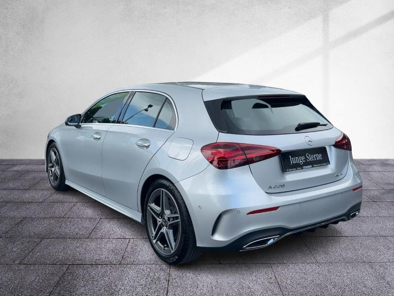 MERCEDES-BENZ A 220 4MATIC AMG-Line