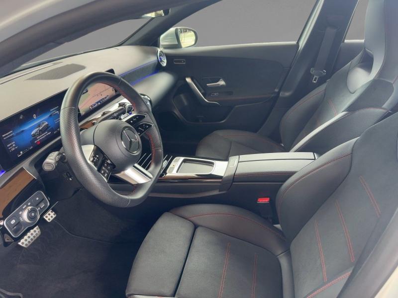 MERCEDES-BENZ A 220 4MATIC AMG-Line