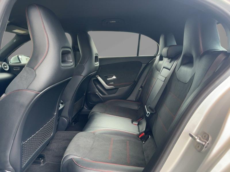 MERCEDES-BENZ A 220 4MATIC AMG-Line