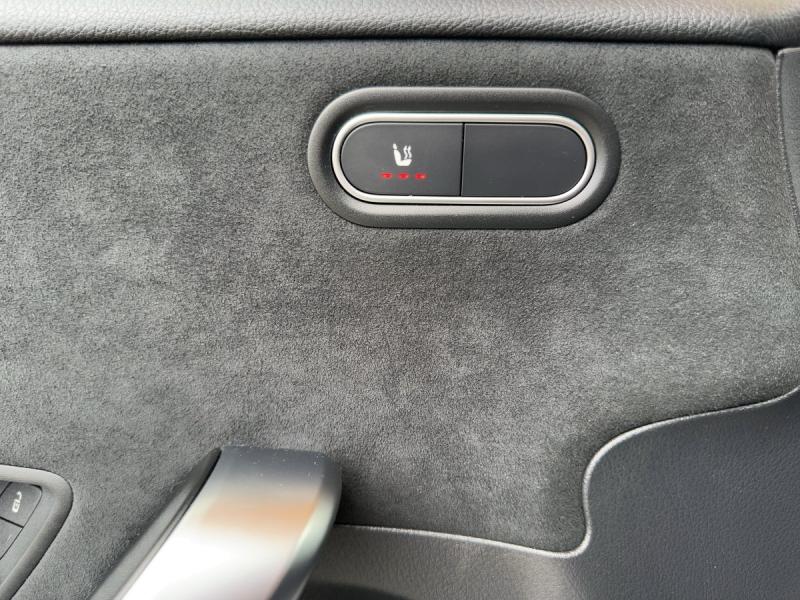 MERCEDES-BENZ A 220 4MATIC AMG-Line