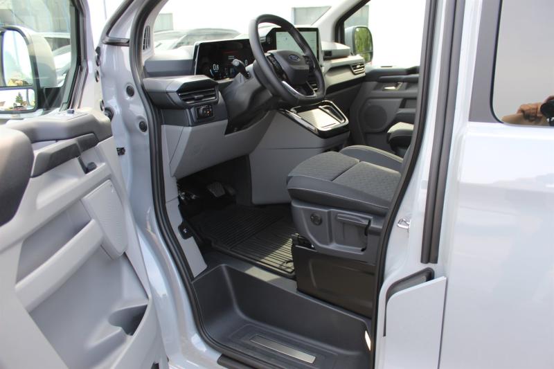 Tourneo Custom Bus 320L2H1 Titanium 2.0EcoBlue 170PS A8