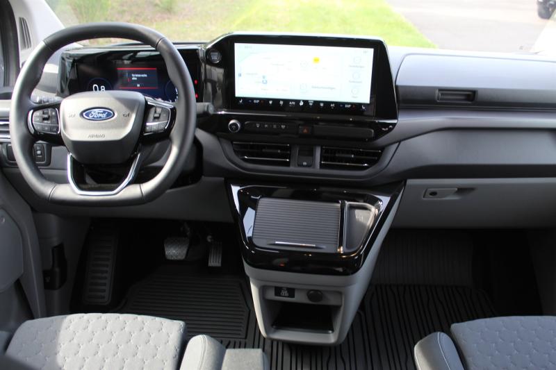 Tourneo Custom Bus 320L2H1 Titanium 2.0EcoBlue 170PS A8