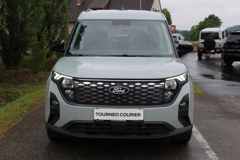 E- Tourneo Courier Titanium  43kWh 136PS