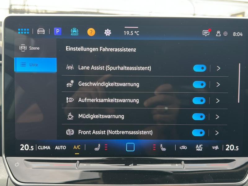 VW Golf Life TSI