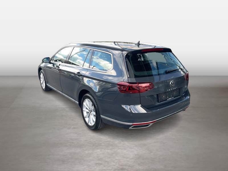 VW Passat Variant Elegance TDI 4MOTION DSG