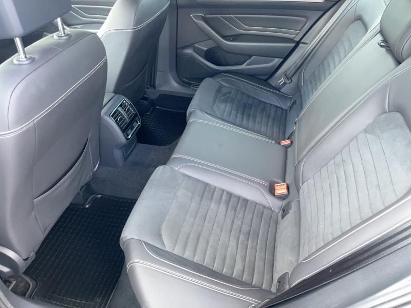 VW Passat Variant Elegance TDI 4MOTION DSG