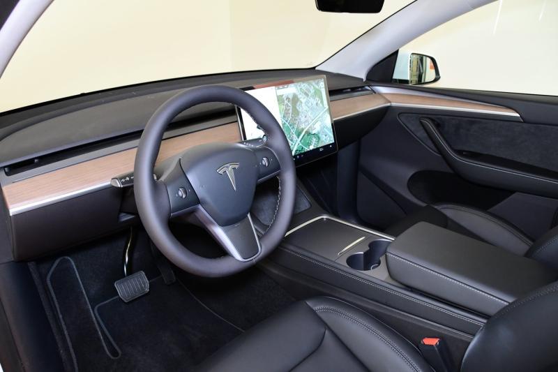 Tesla Model Y Long Range AWD 75kWh