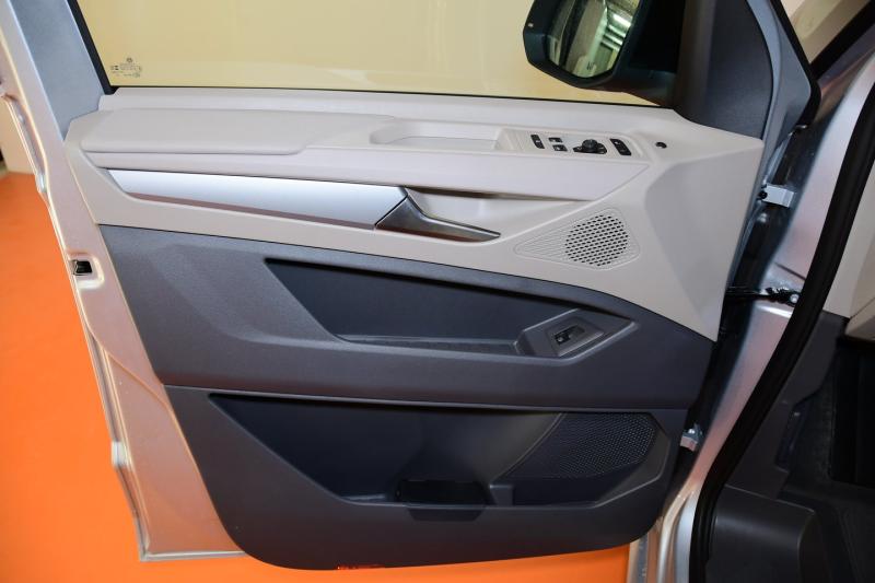 VW Multivan Business eHybrid