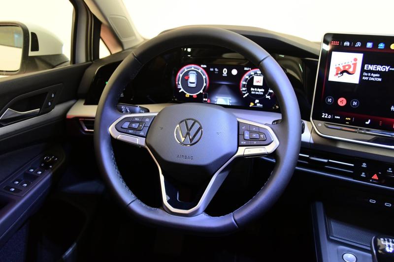 VW Golf Variant Life TDI BRIDGING