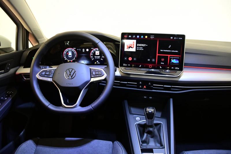 VW Golf Variant Life TDI BRIDGING