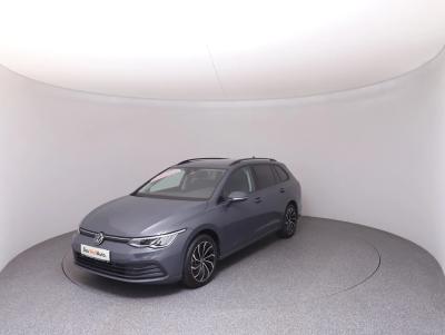 VW Golf Variant Life mHeV DSG