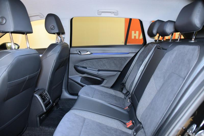 VW Golf Variant Life TDI BRIDGING