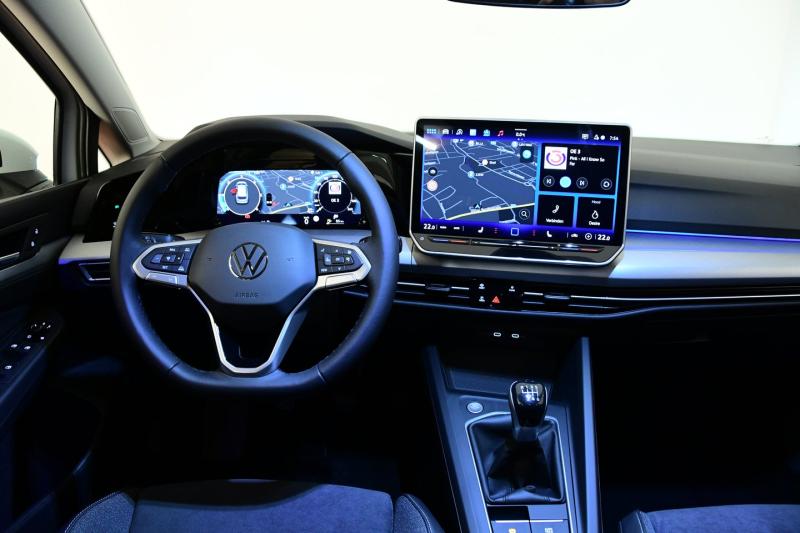 VW Golf Variant Life TDI BRIDGING