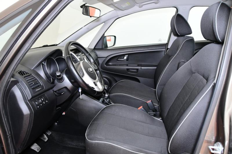 Kia Venga 1,4 MPI ISG Silber