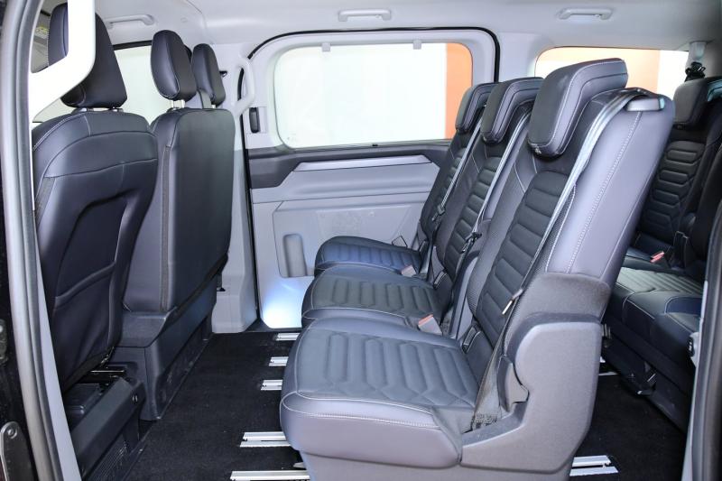 Ford Tourneo Custom Bus 2,0 EcoBlue 320 L1H1