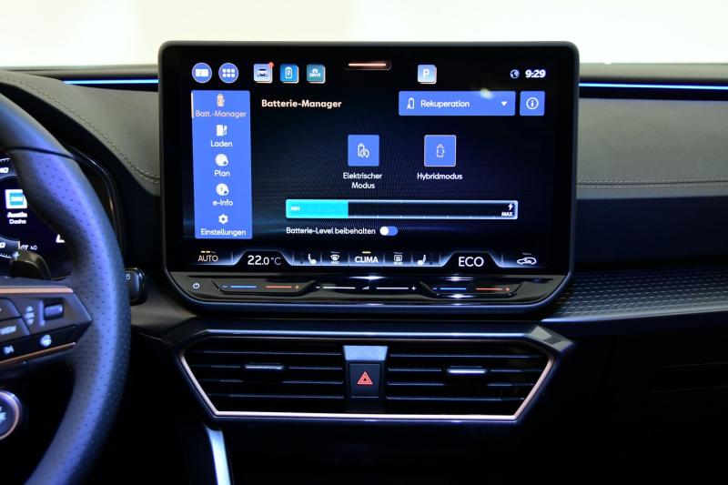 CUPRA Leon SP Kombi VZ e-HYBRID 200/272