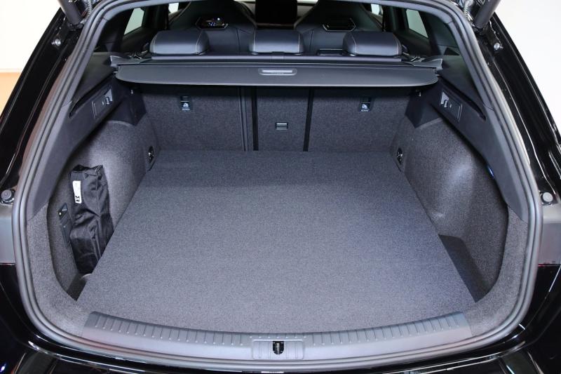 CUPRA Leon SP Kombi VZ e-HYBRID 200/272