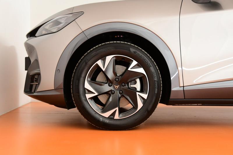 CUPRA Tavascan 210kW/286PS