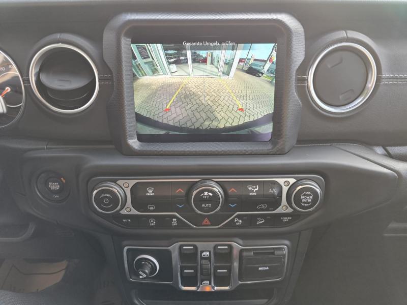 Wrangler Unl. Sahara 2.2D