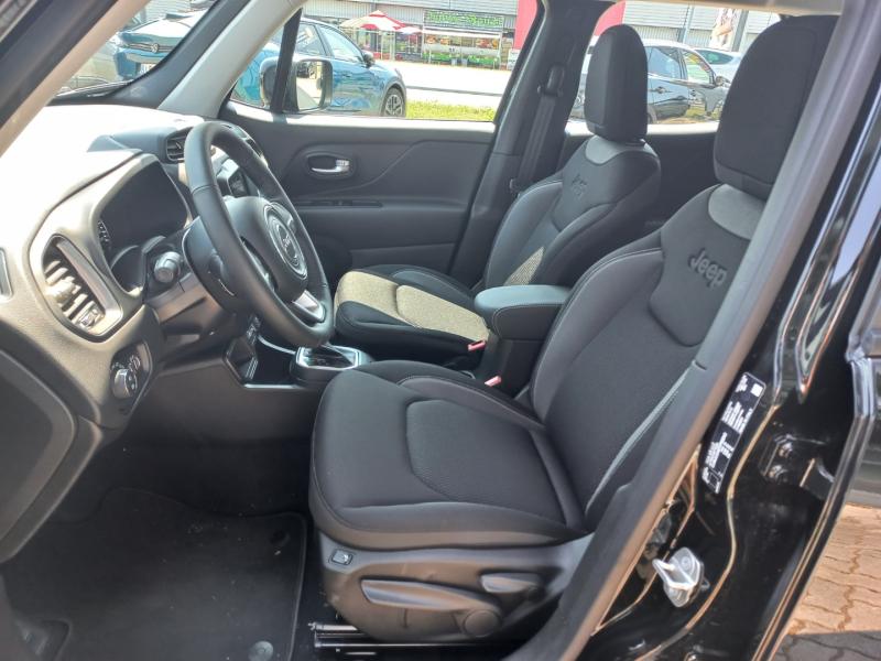 Renegade E-Hybrid 1.5 T4 Fwd DCT 7 E-Hybrid Altitude
