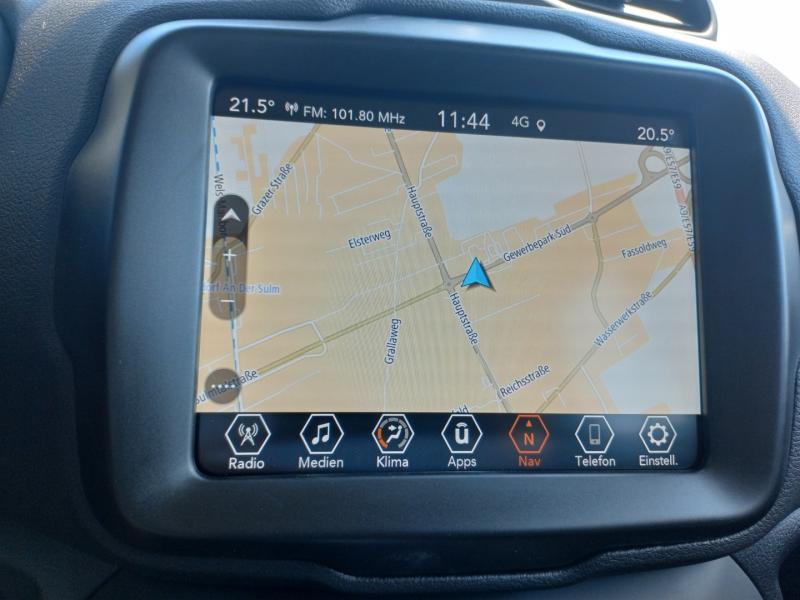 Renegade E-Hybrid 1.5 T4 Fwd DCT 7 E-Hybrid Altitude