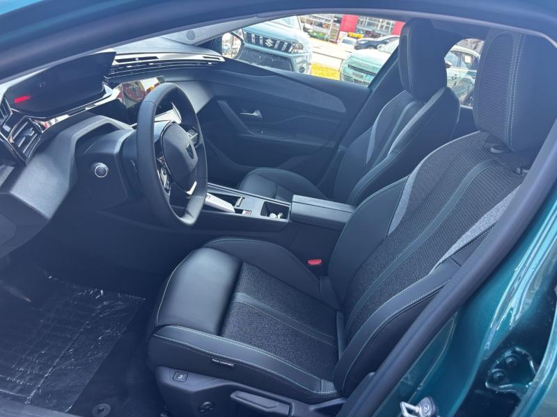 308 SW ALLURE Hybrid 145 e-DCS6 (1PP5C5PJHWBYA0E0)