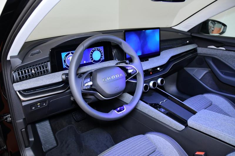 Škoda Superb Combi Selection iV TSI DSG