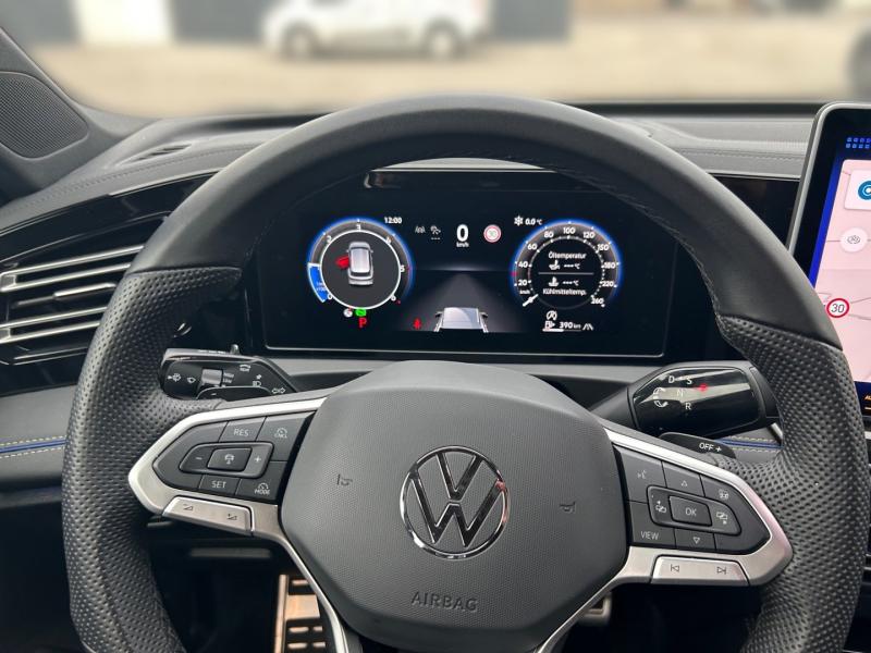 VW Tiguan R-Line TDI DSG